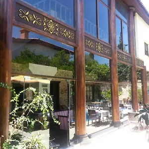 3* Otel Perla